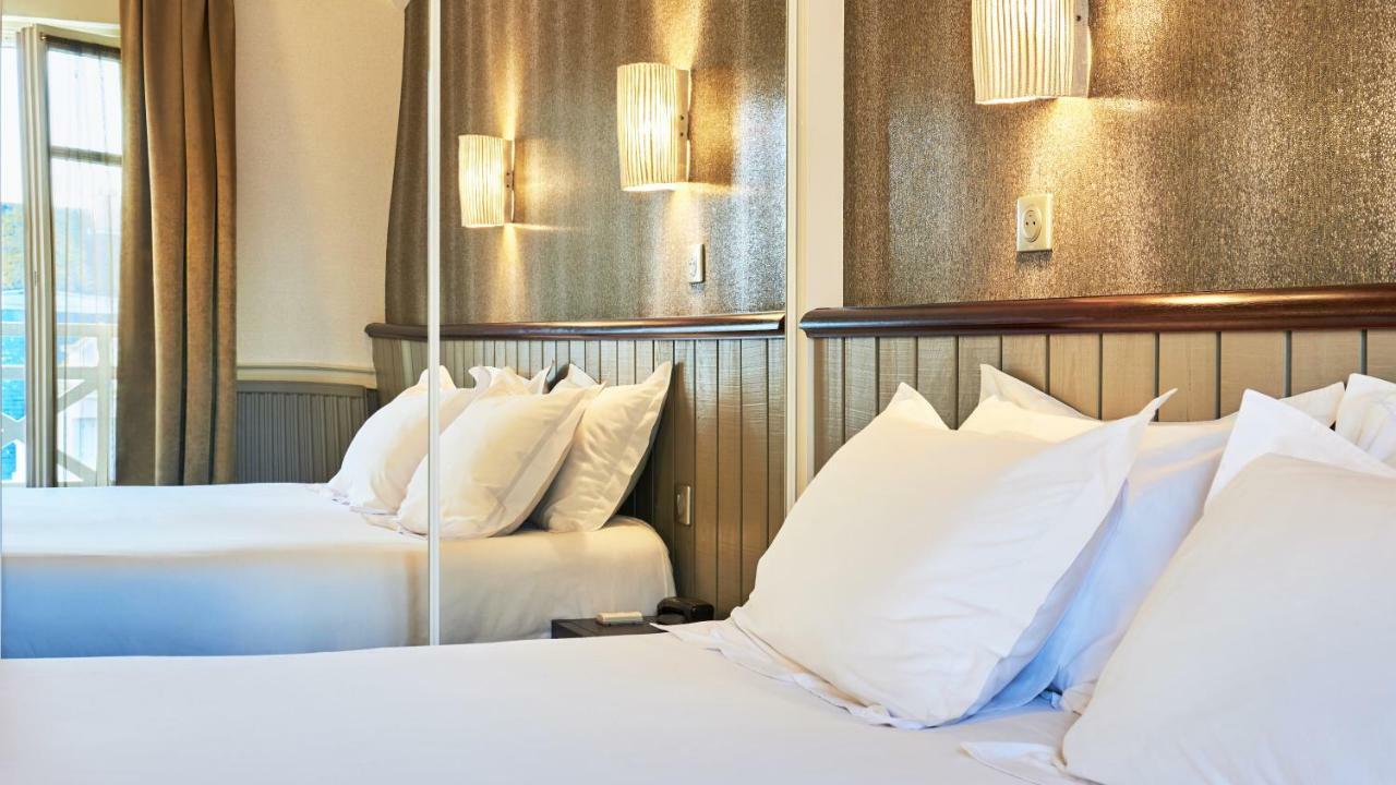 Chambre Confort Double/Triple - Vue sur Rue